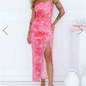 New with tags Frangipani Island Hello Molly Midi Dress